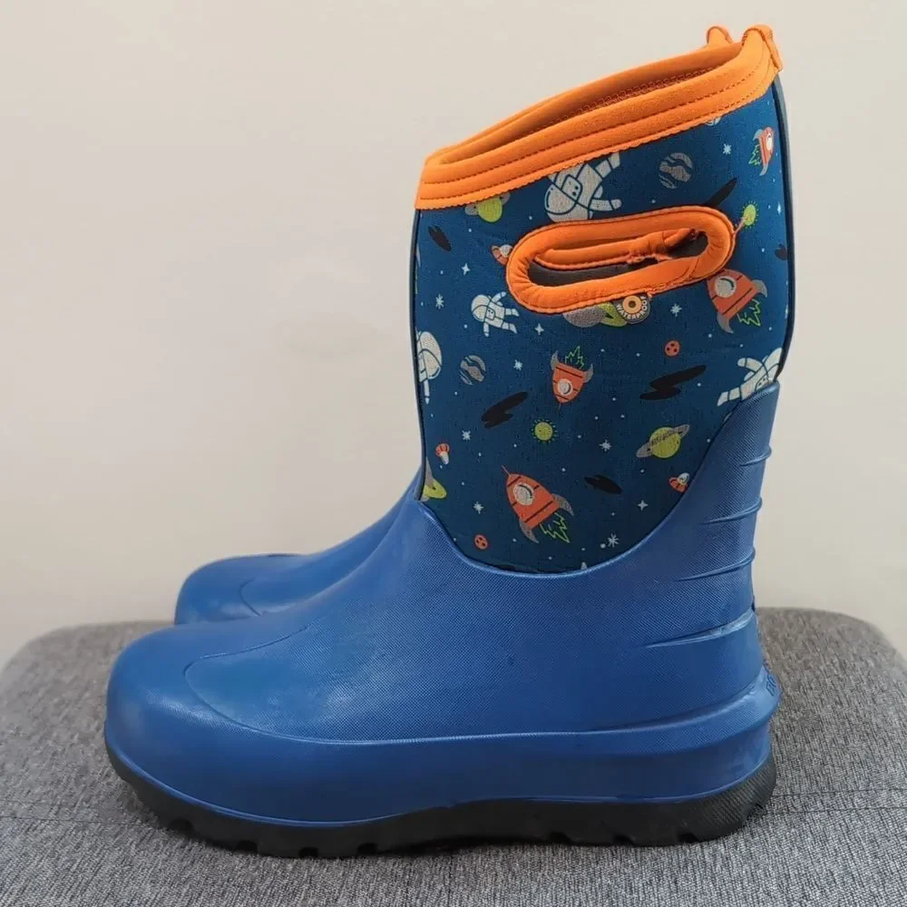 Bogs Neo-Classic Blue Space Spaceman Print Kid's Waterproof Winter Boots Sz 5